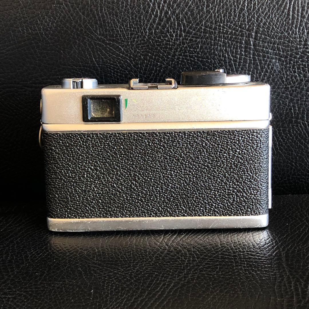 カバー付き　コニカC35FD ヘキサノン38mmF1.8 フィルムカメラ