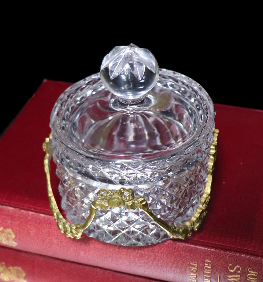 オールド・バカラ 1890年 ブロンズ装飾 ディアマン ビゾー 蓋物 小物入れ