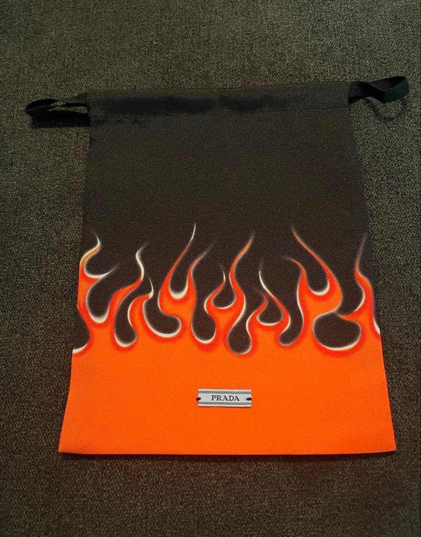 PRADA オーストリッチ レザーキーリング ホルダー チャーム