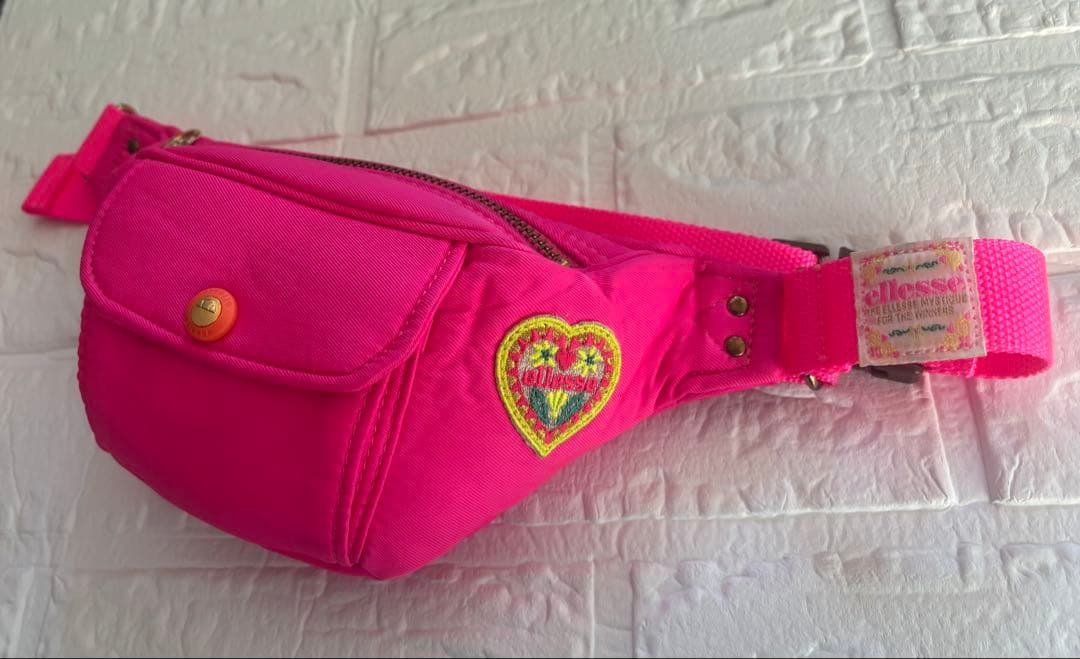 エレッセ　デサント　スキー ウェア 上下セット レディース　小物3点付　即日発送