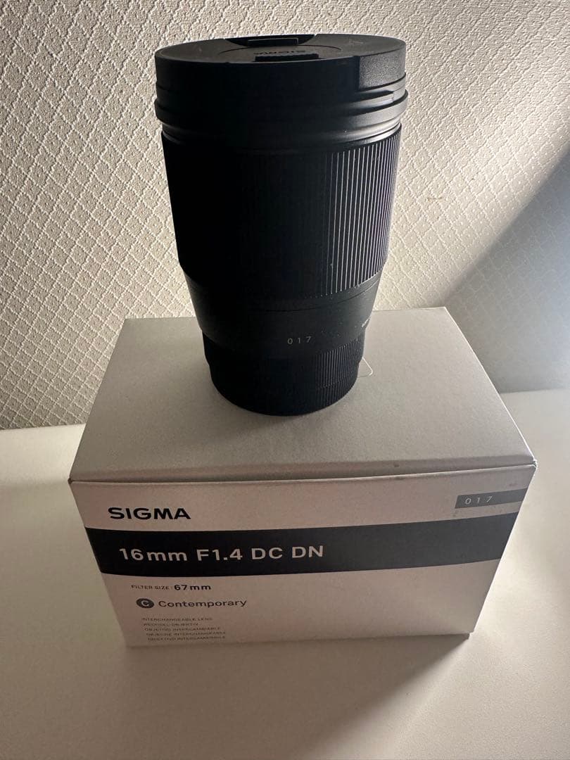 「408枚」 SONY α6400 + 16m m F1.4 SDカード2枚付