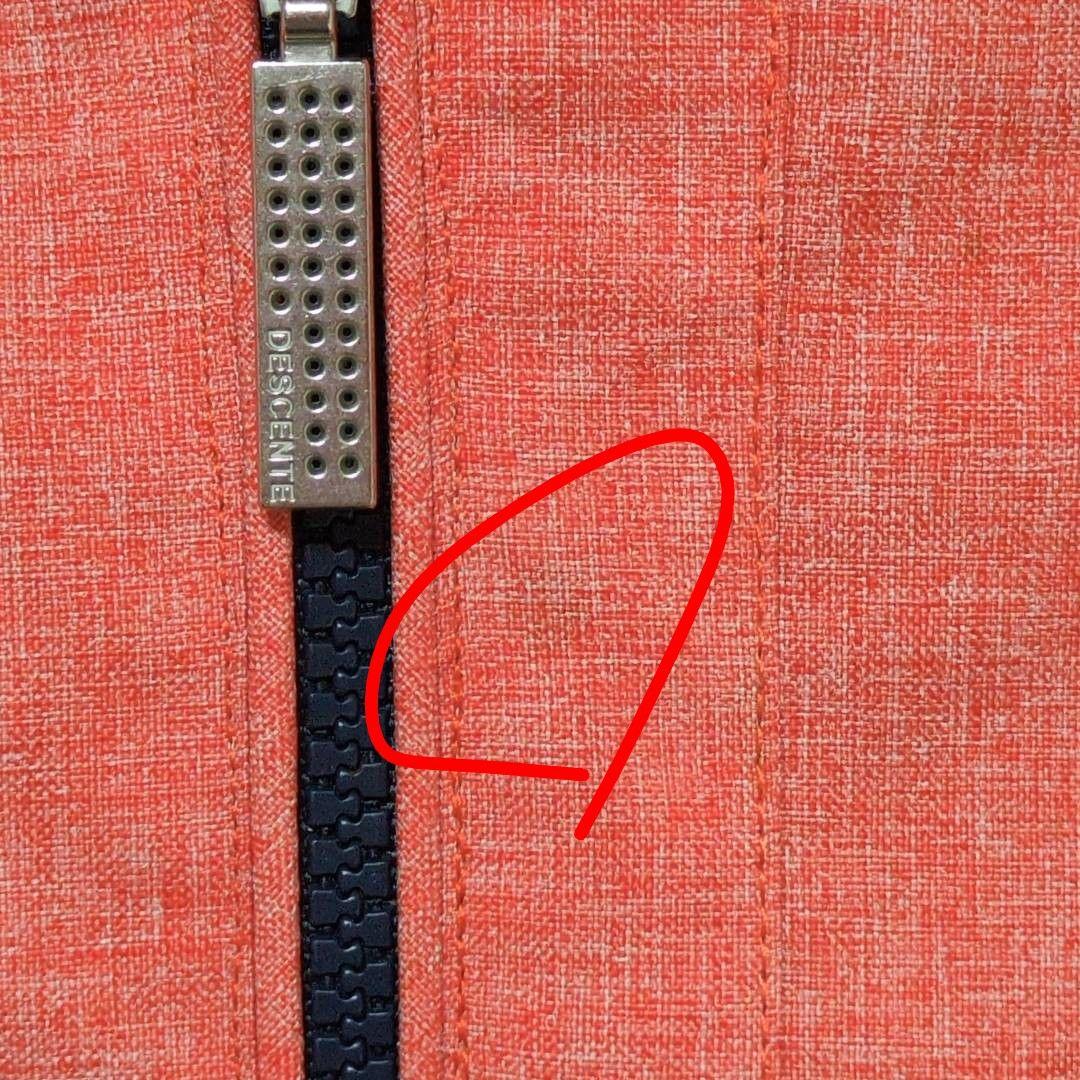 【美品】DESCENTE スノーボードウェア レディース M ひと目で分かる色