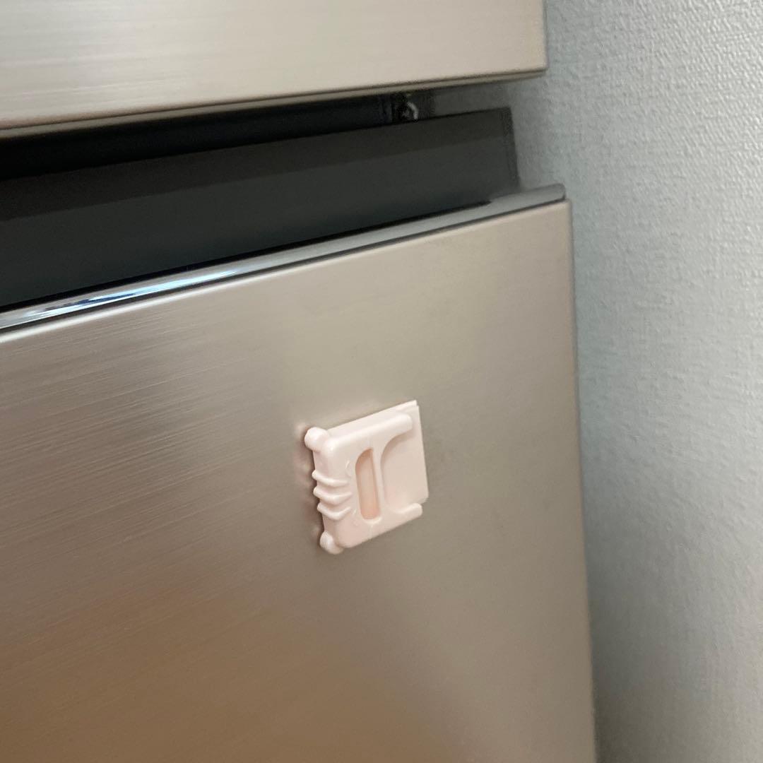 【破格・３月限定】HITACHI 3ドア冷凍庫 シルバー375リットル