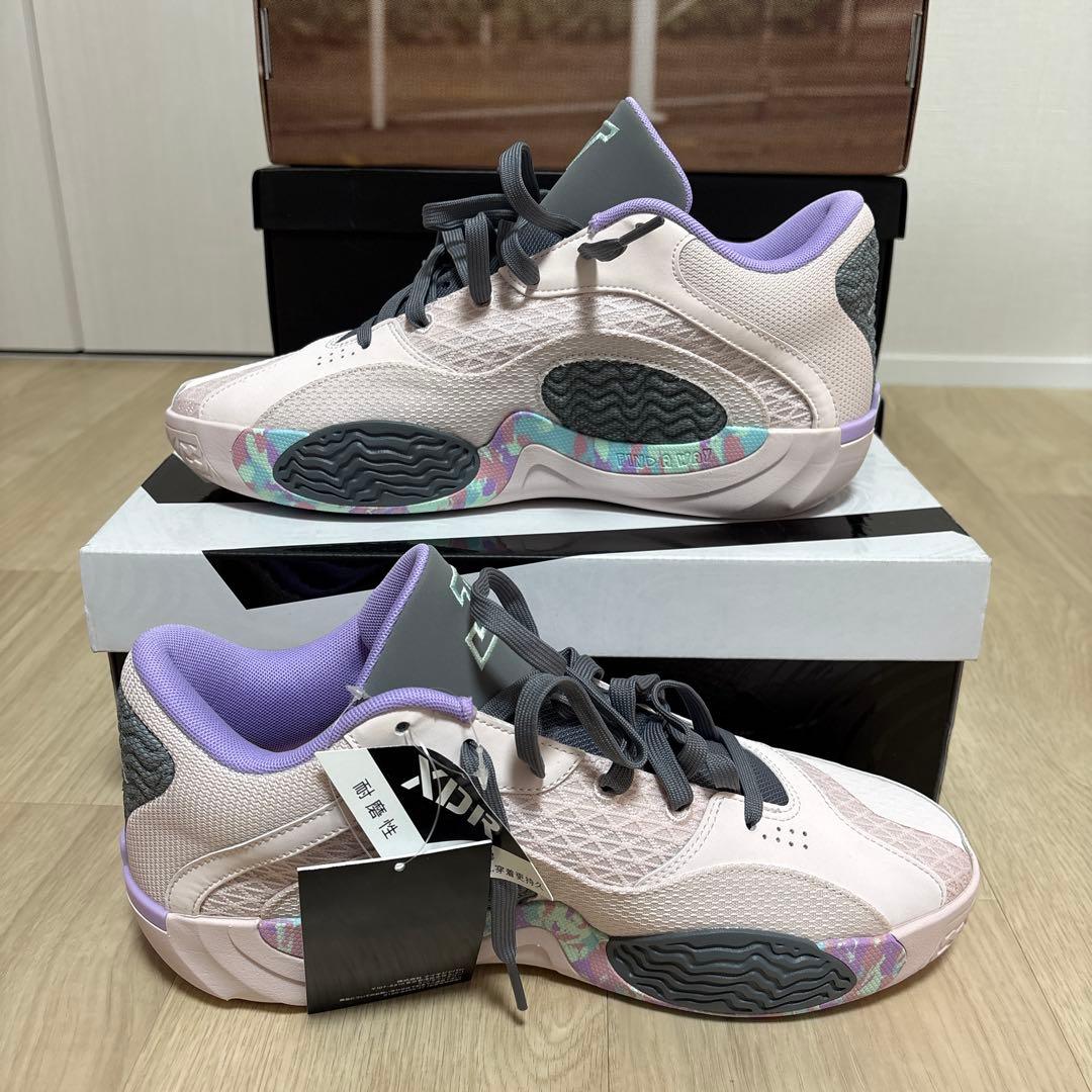 バスケットボールシューズ ピンク/パープル/グレー　　 テイタム