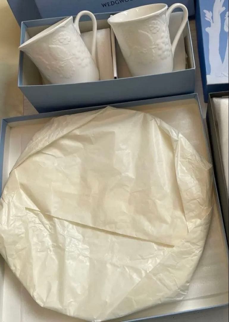 新品箱ありストロベリー＆バインエスリアルスクエアボール4点セット