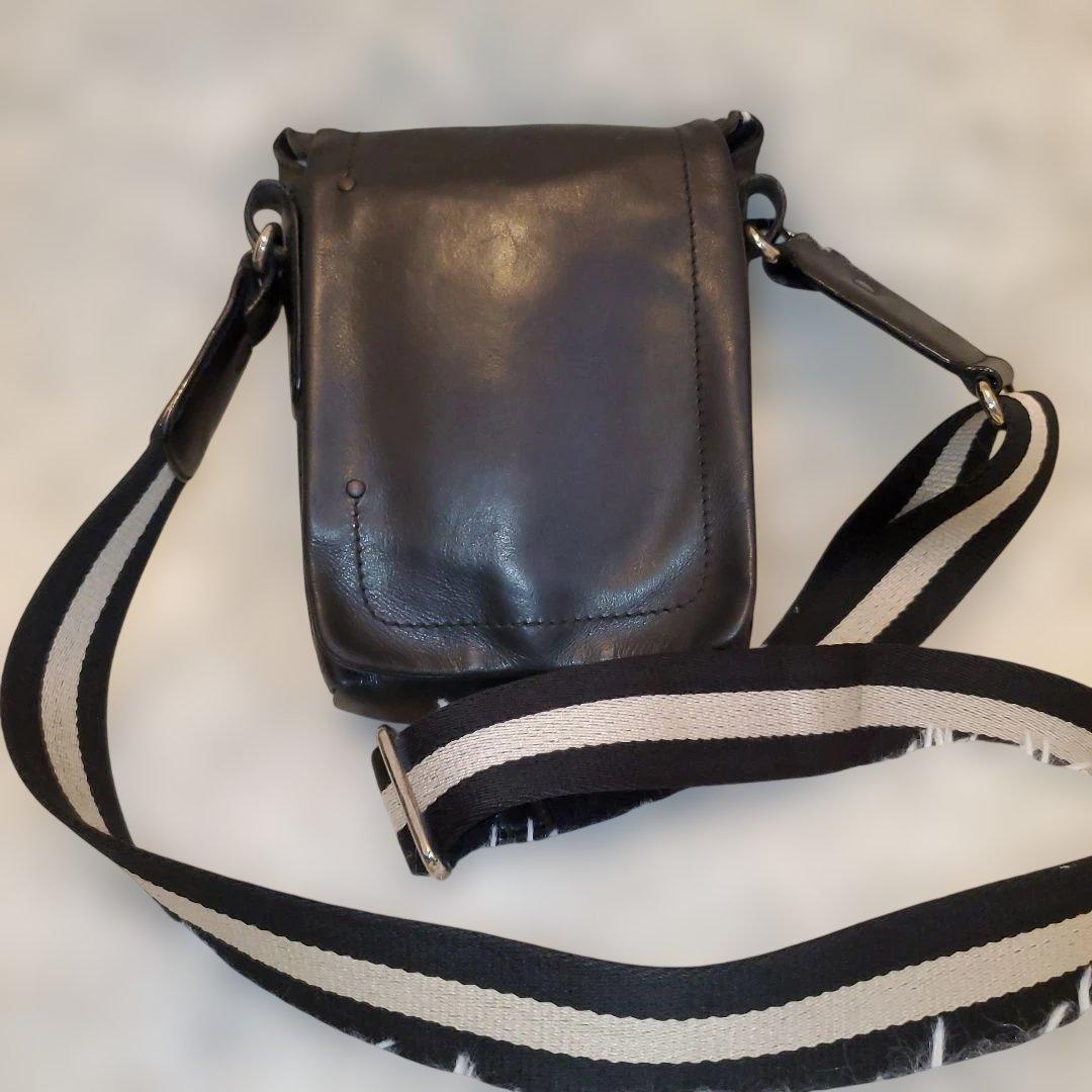 ⭐美品⭐BALLY ミニ メッセンジャーバッグ レザー 黒 ストライプ
