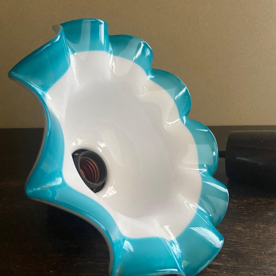 レトロ　ガラスシェード　乳白色　大正ガラス　フリルガラスシェード　電傘