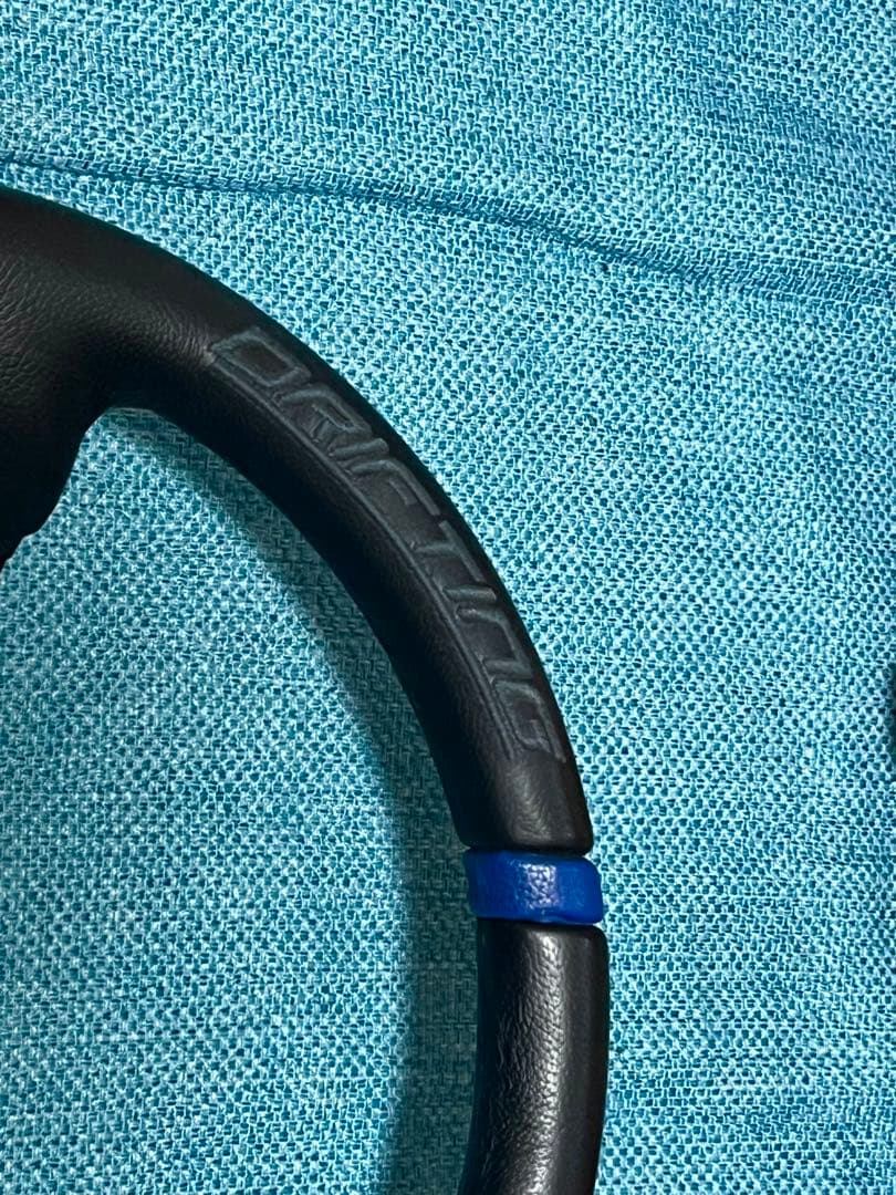 momo ドリフティング ステアリング 黒/青 35π