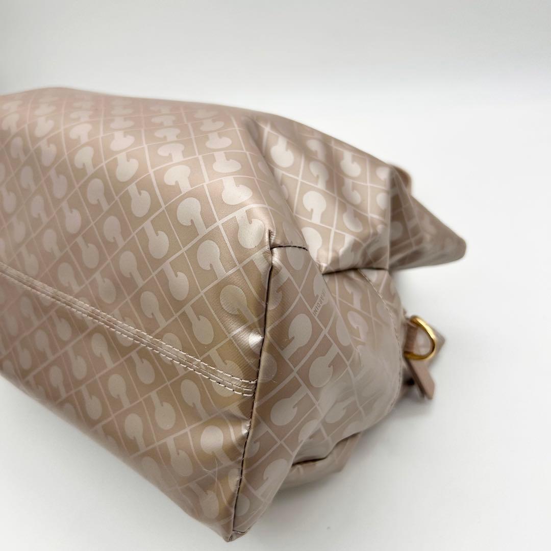 未使用　ゲラルディーニ　ソフティ　ショルダーバッグ　2way　肩掛け　斜め掛け