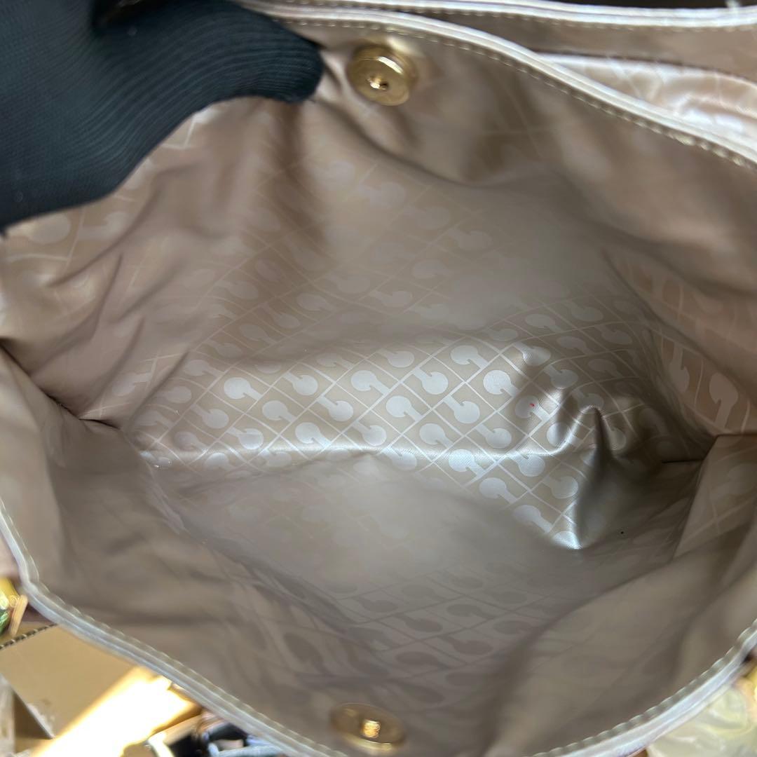 未使用　ゲラルディーニ　ソフティ　ショルダーバッグ　2way　肩掛け　斜め掛け