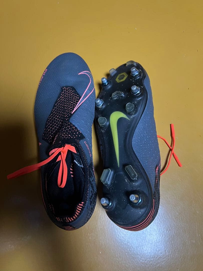NIKE ファントムビジョン