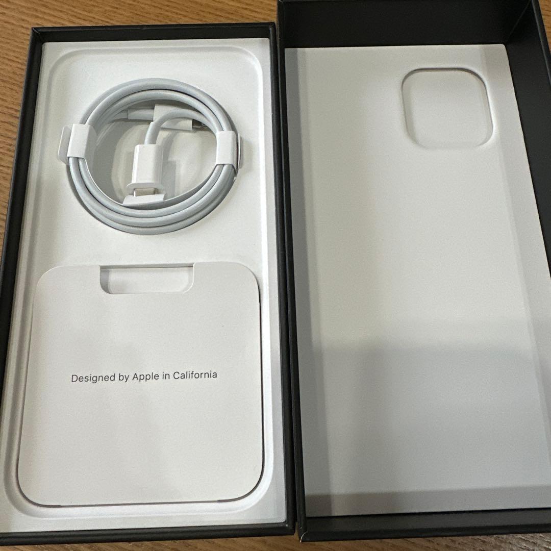 【早い者勝】美品iPhone12 Promax 512GB SIMフリーおまけ付