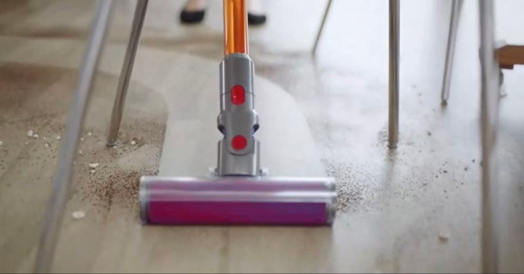 【新品未使用未開封】ダイソン　コードレス掃除機　フルセット