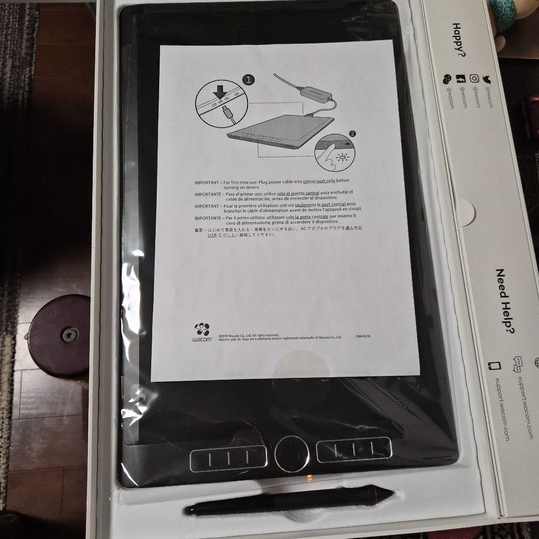 Wacom MobileStudio Pro 16 本体