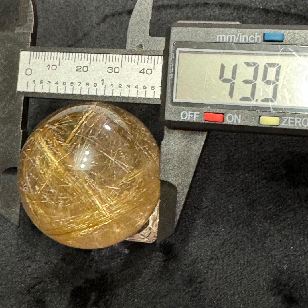 金運アップ◇ゴールドルチルクォーツ◇丸玉　約43.9㎜