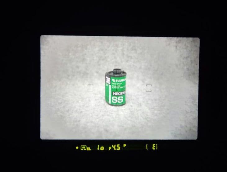 rareさまご購入予定品　Nikon F100 標準ズームレンズ付き