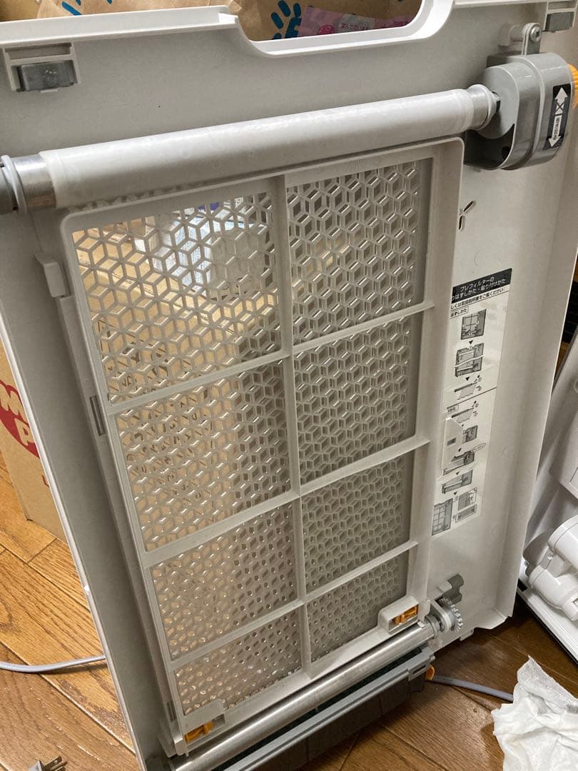 シャープ 加湿空気清浄機　プラズマクラスター KI-NP100-W 焼けあり