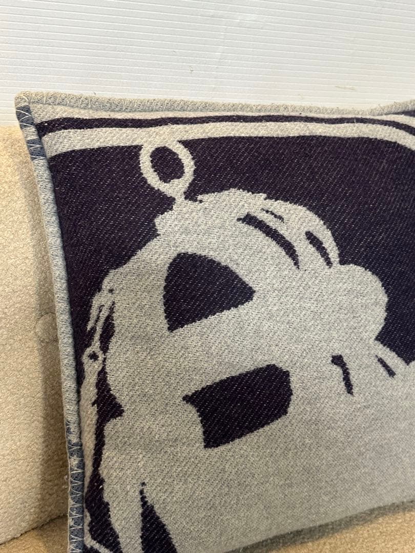 L*7様 ⭐️【全国送料無料】定価13万　HERMES エルメス　クッション　ピ