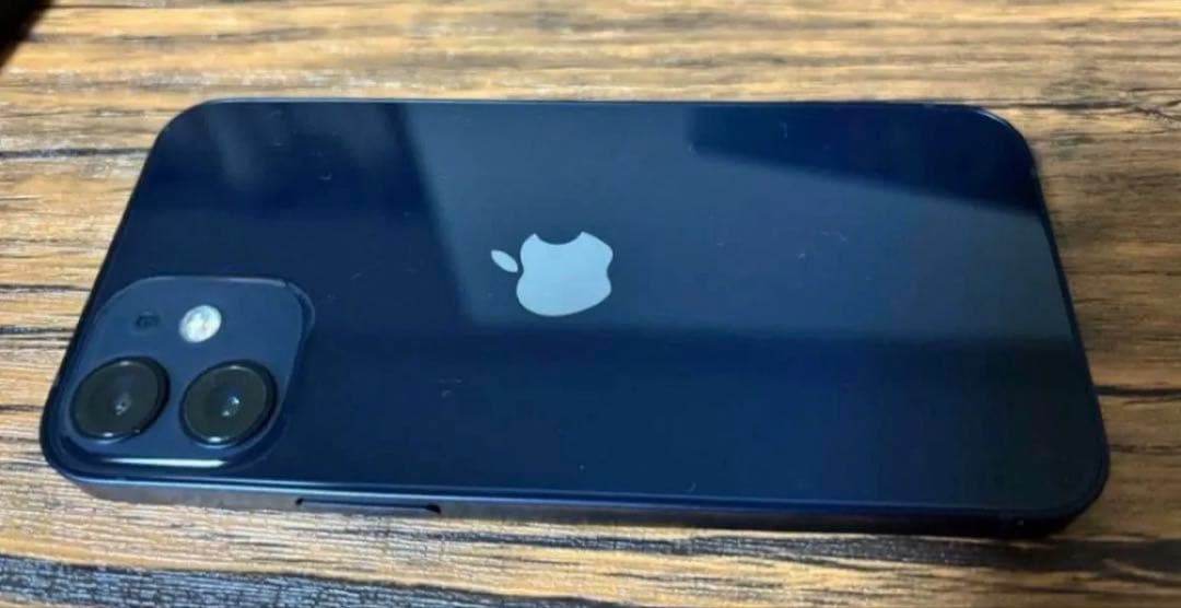 美品！iPhone 12miniブラック SIMフリー MagSafeケース付き