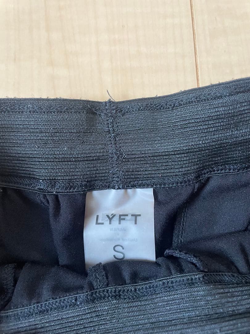 完売品　LYFT リフト　ハーフパンツ　BLACK