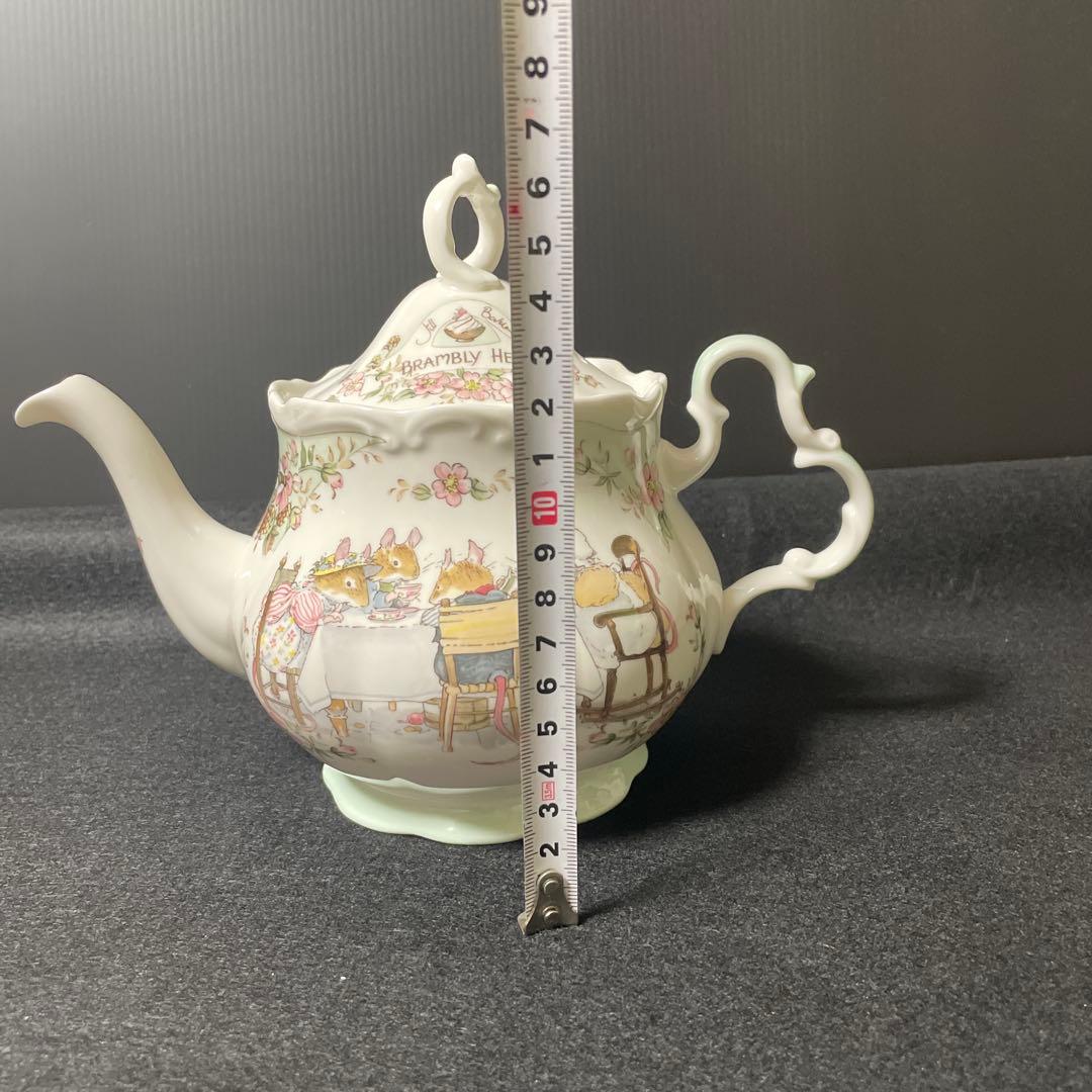 美品【4点セット】 ロイヤルドルトン ブランベリー ヘッジ　ティーセット