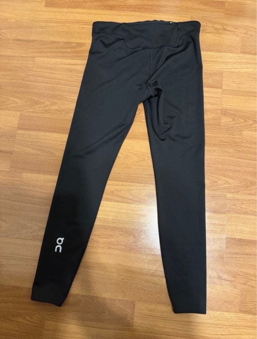 On コアタイツ ブラック
