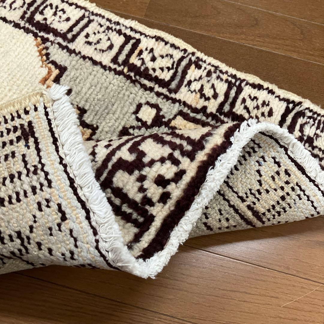 モロッコ絨毯ビンテージラグハートベニワレンウール70x130cm手織り絨毯