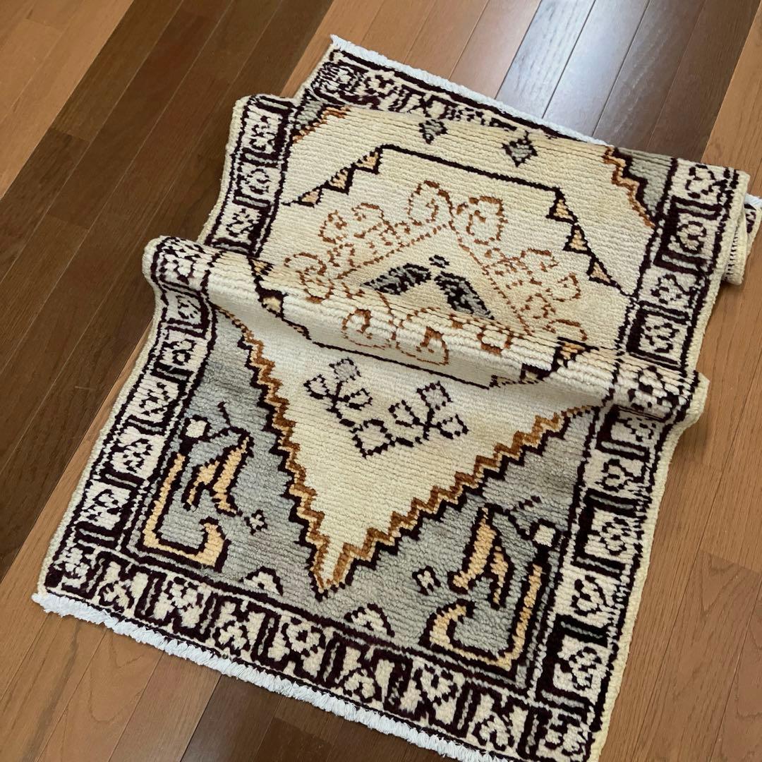 モロッコ絨毯ビンテージラグハートベニワレンウール70x130cm手織り絨毯