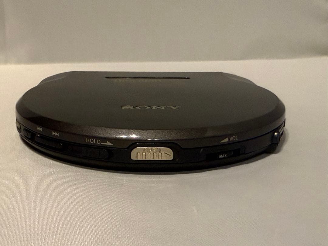 SONY D-777 ポータブルCDプレーヤー ジャンク品 A