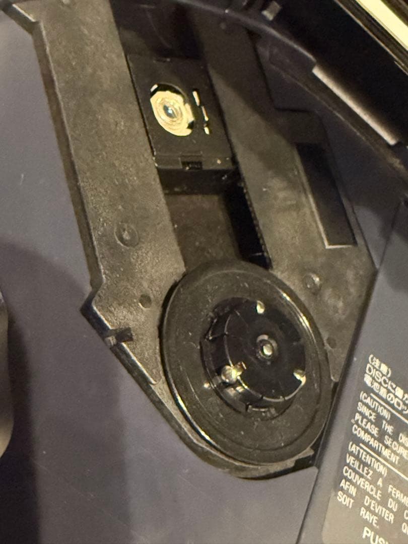 SONY D-777 ポータブルCDプレーヤー ジャンク品 A