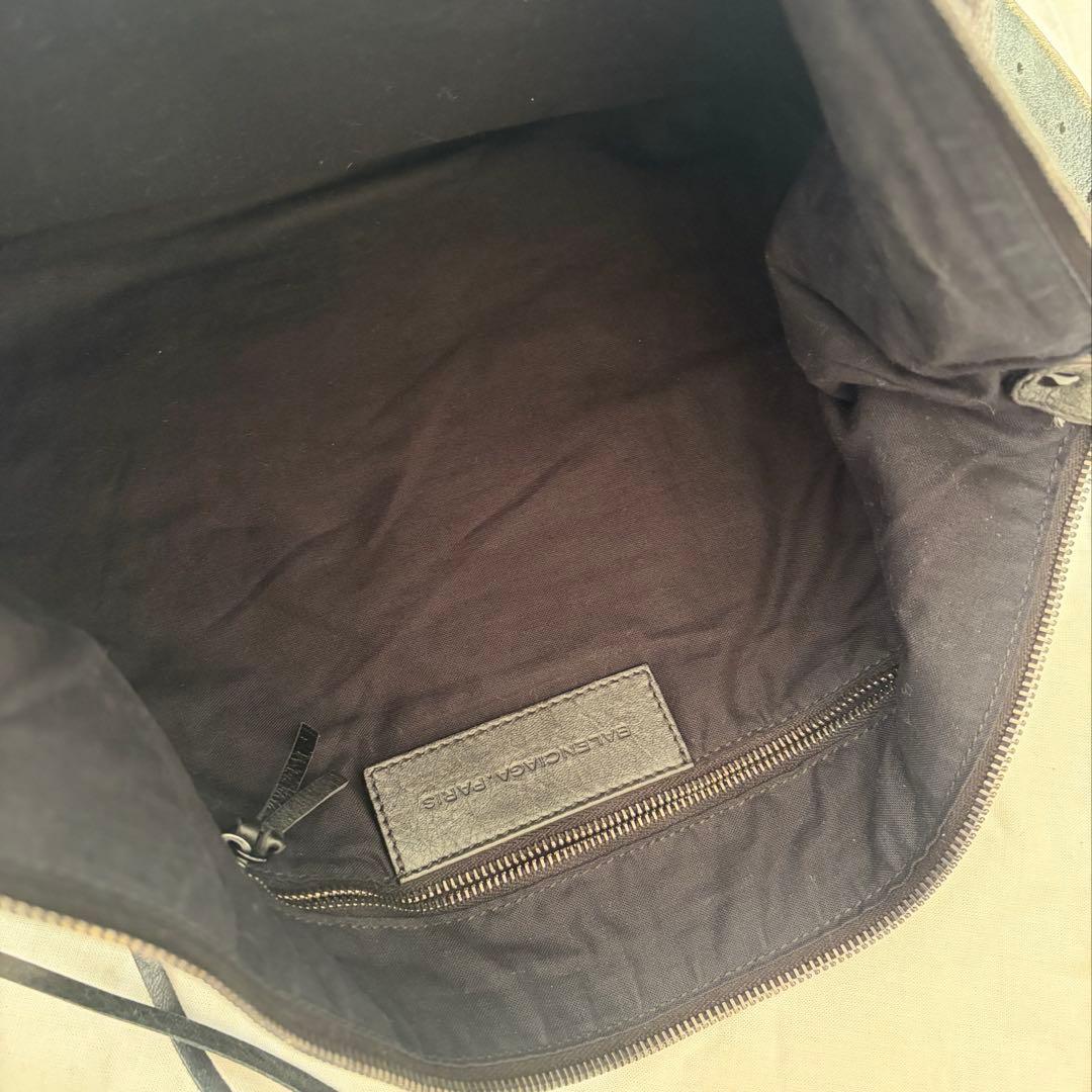BALENCIAGA THE MENS DAY レザー ショルダーバッグ