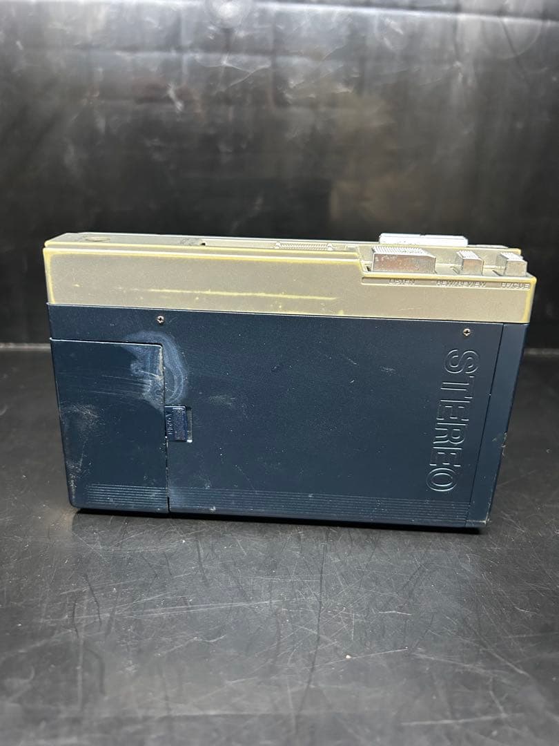 SONY TPS-L2 初代ウォークマン　不動品