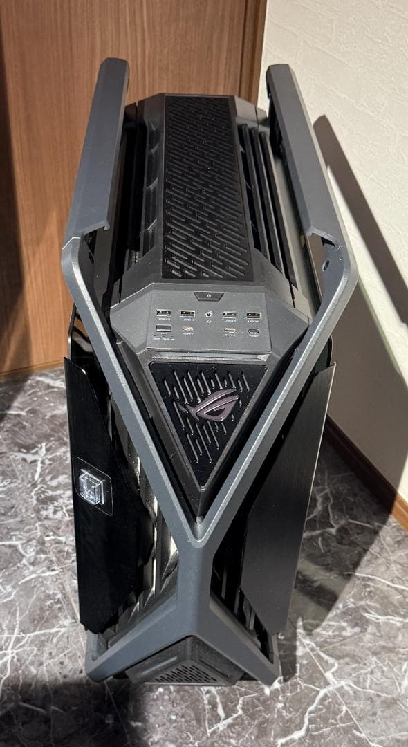 なお　PCパーツ（MB、CPU、メモリ、SSD４TB、電源）