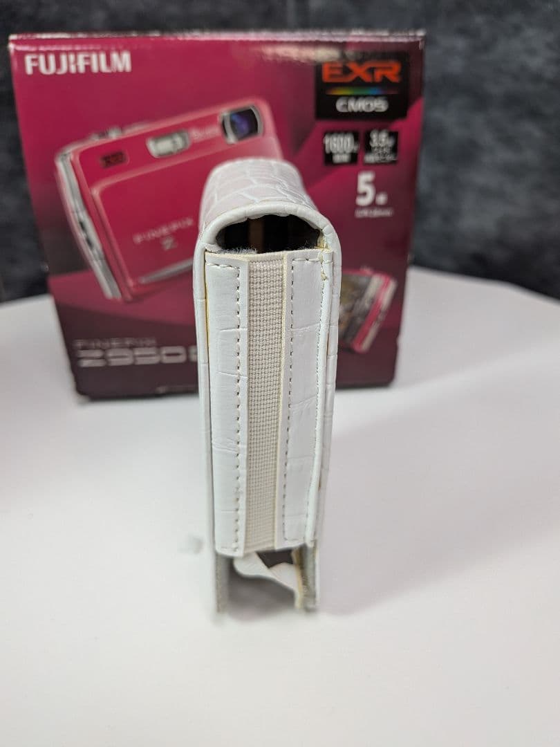 【極美品】FUJIFILM FINEPIX Z950EXR ピンクゴールド