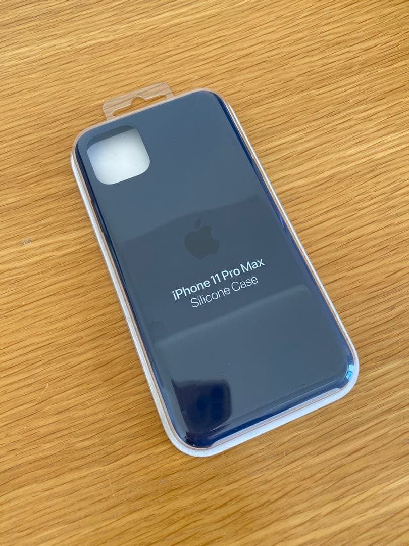 iPhone 11 Pro Max 新品ケース付　iPhone本体　電池100%