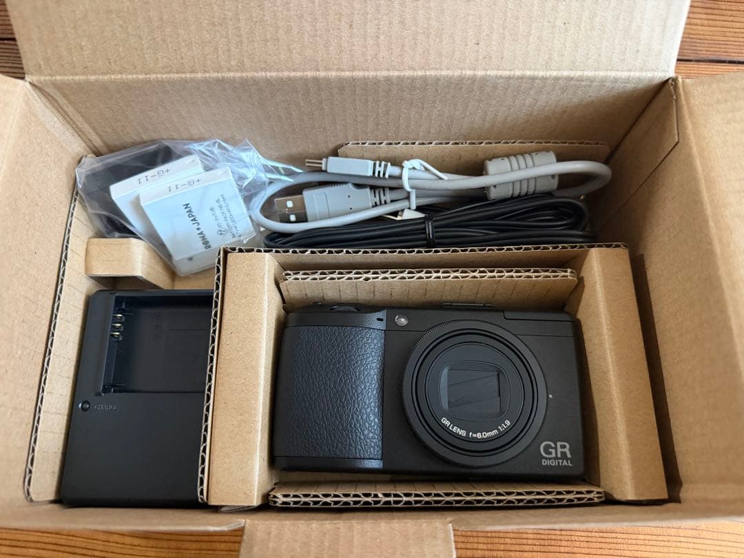 RICOH GR DIGITAL III 本体