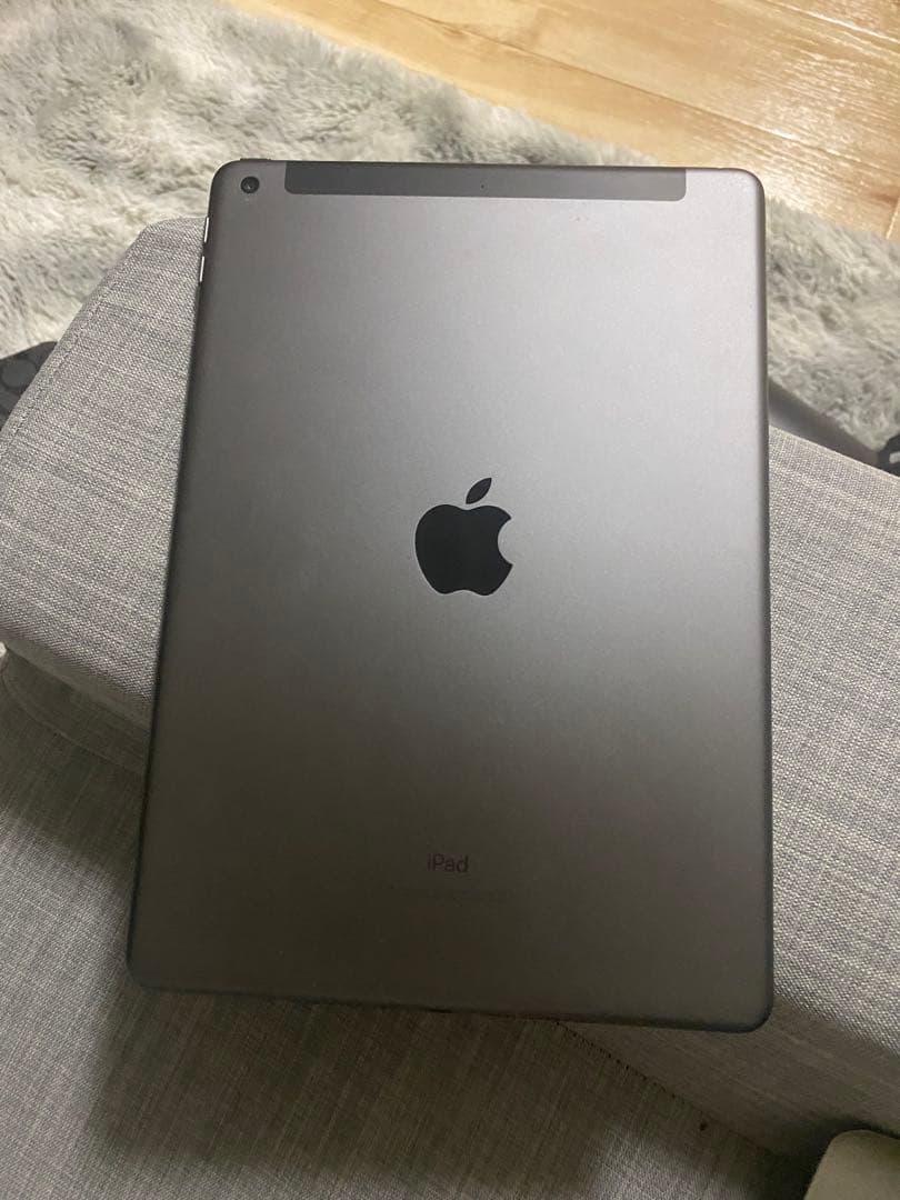Apple iPad スペースグレー スマートカバー付き