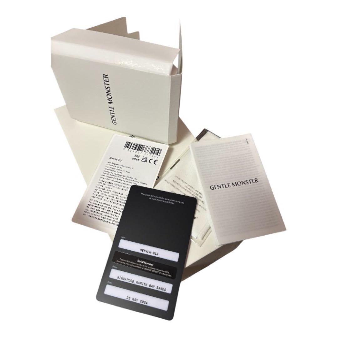 新品未使用　GENTLE MONSTER サングラス　正規店購入　黒いカードあり
