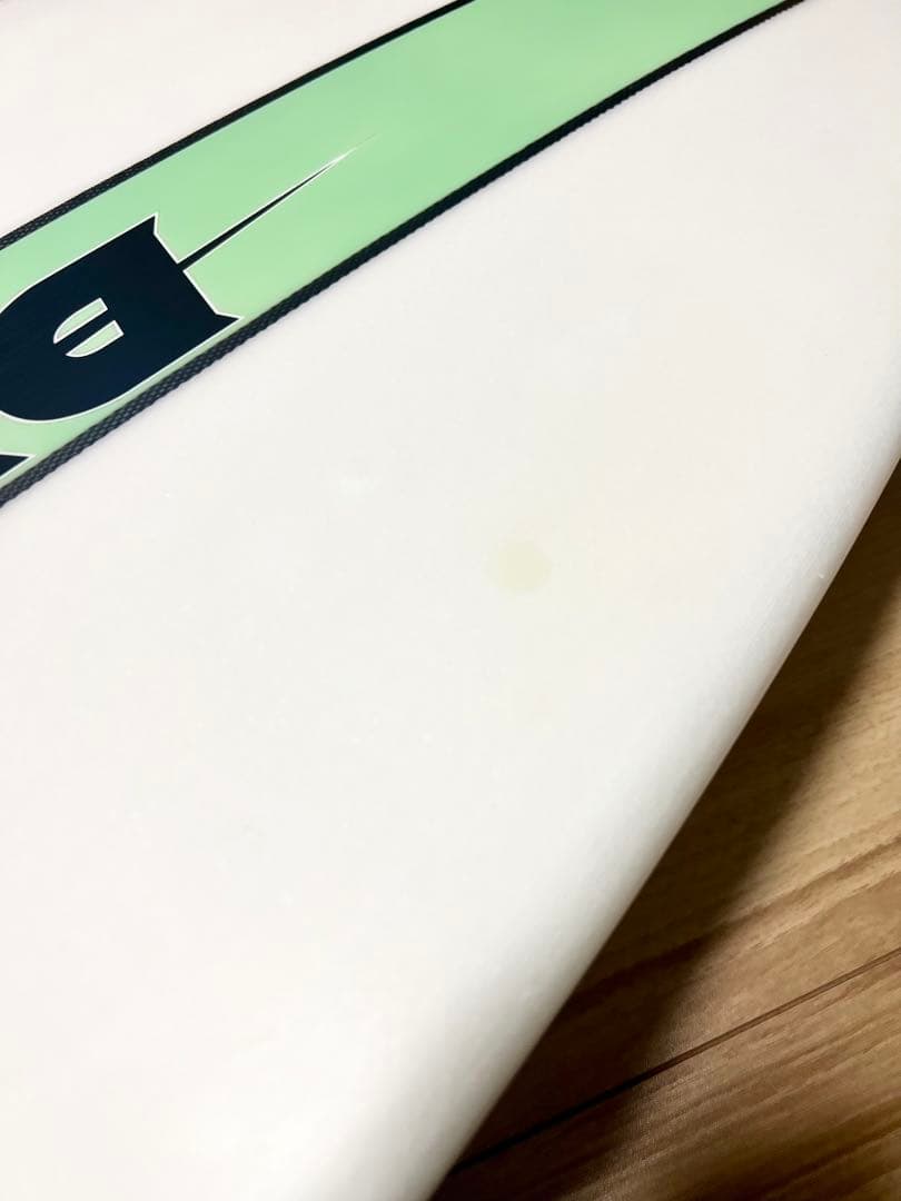 【極美品】 DHD UTOPIA 5.8 EPS サーフボード　ミントグリーン