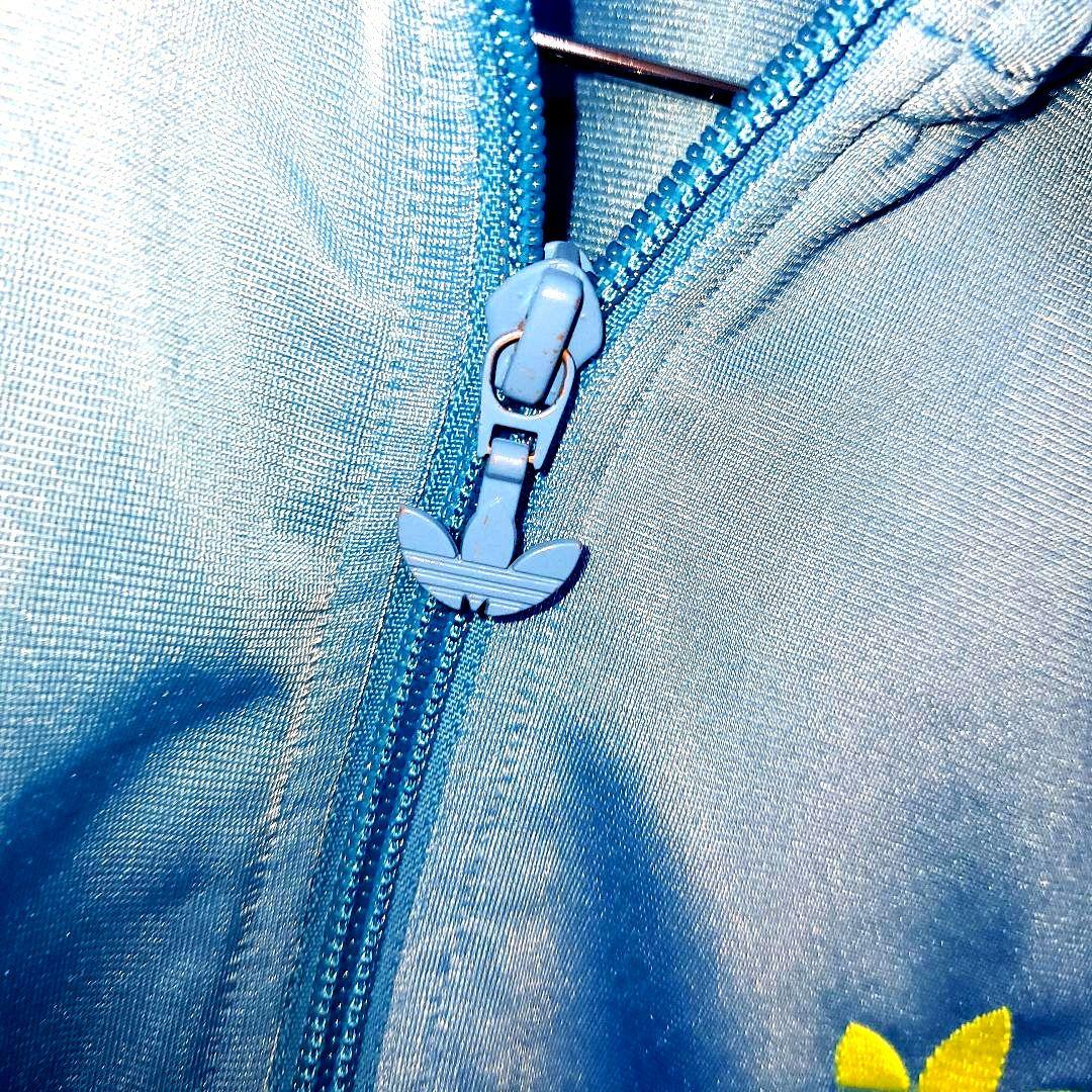 adidas セットアップ トラックジャケット L パンツ M 水色 あのちゃん