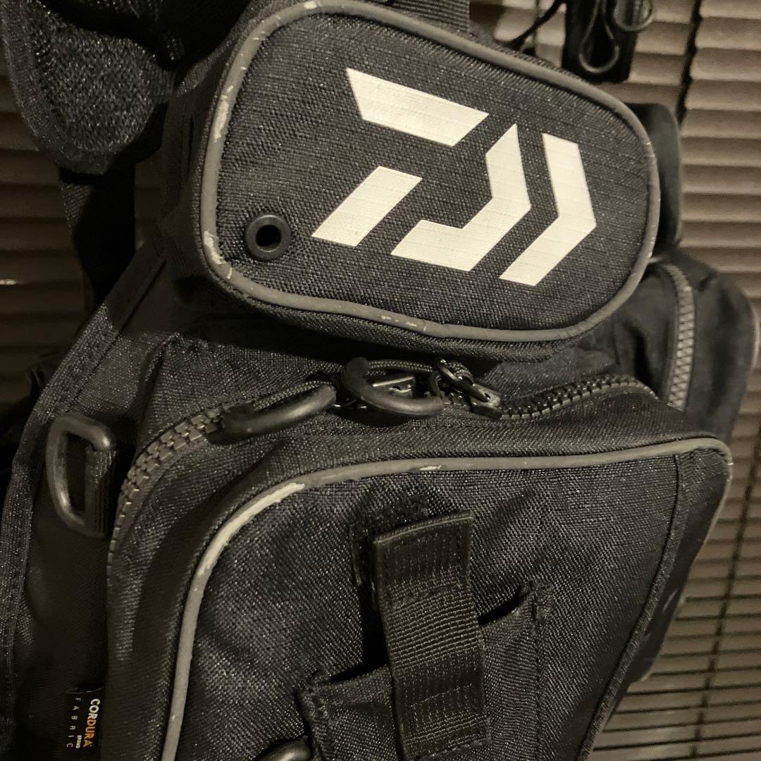Daiwa フィッシングベスト ブラック