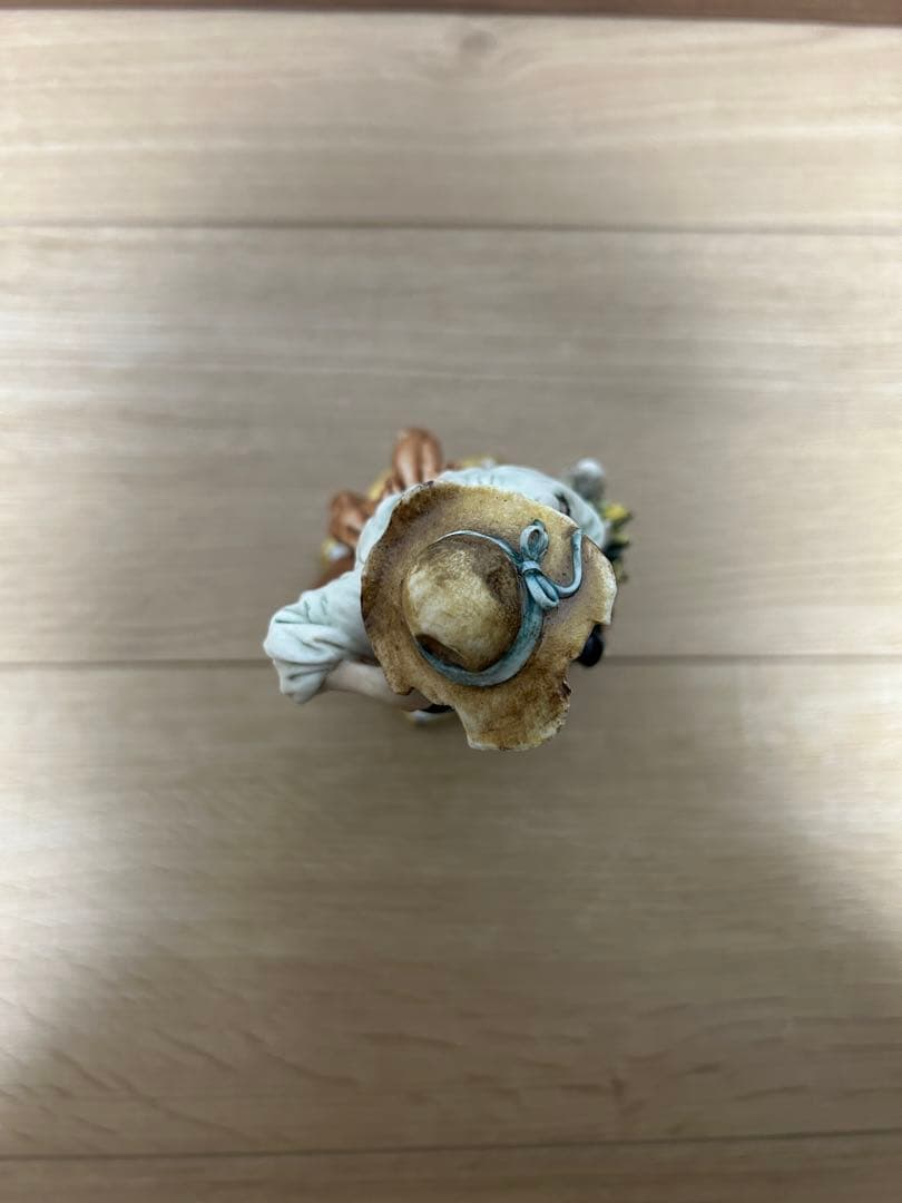 カポディモンテ 陶器 人形 置物 イタリア製 作家名入り