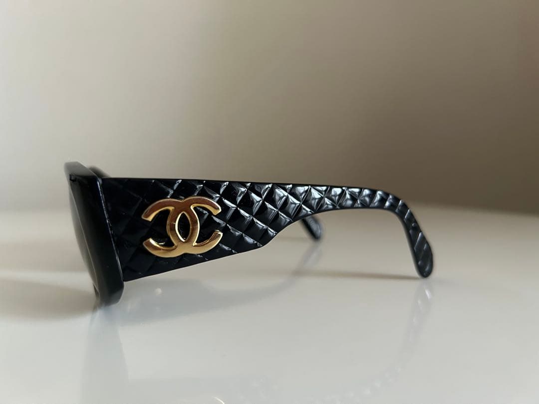 【CHANEL】極美品 マトラッセ ココマークサングラス レディース