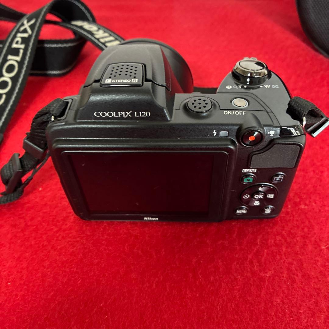 ケース付き美品　Nikon Coolpix L120 単3電池駆動