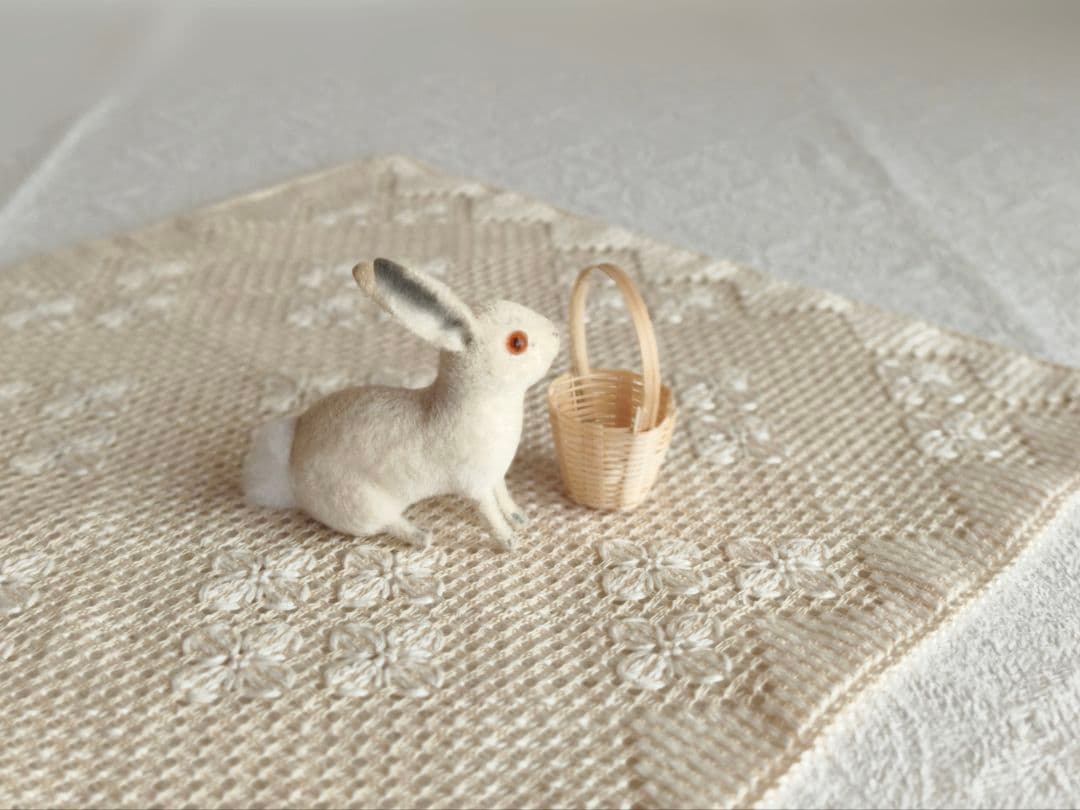 【✳︎toto✳︎さま】vintage ୨୧ 真っ白な 可愛い ウサちゃん