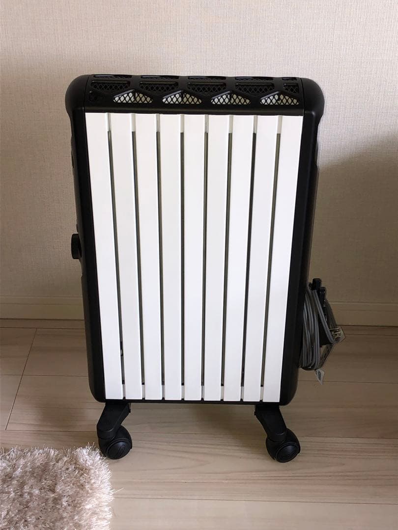 デロンギ　マルチダイナミックヒーター　1200Ｗ　MDHU12-BK