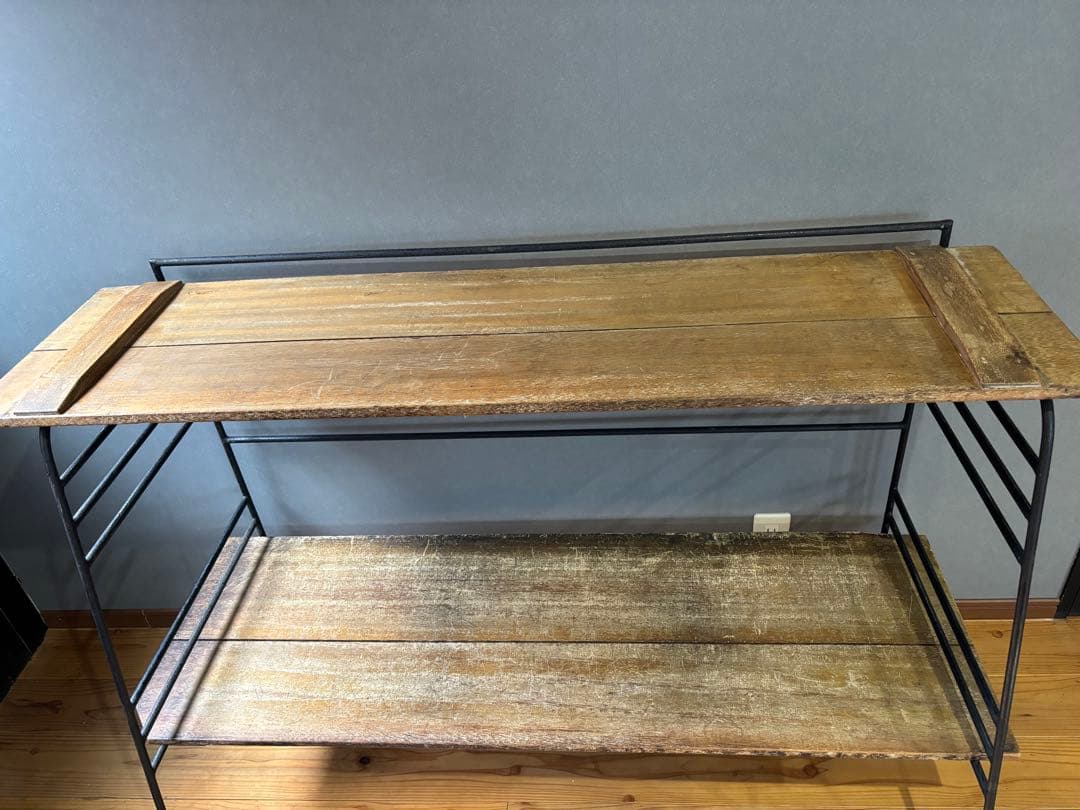 希少インダストリアルオープンシェルフ