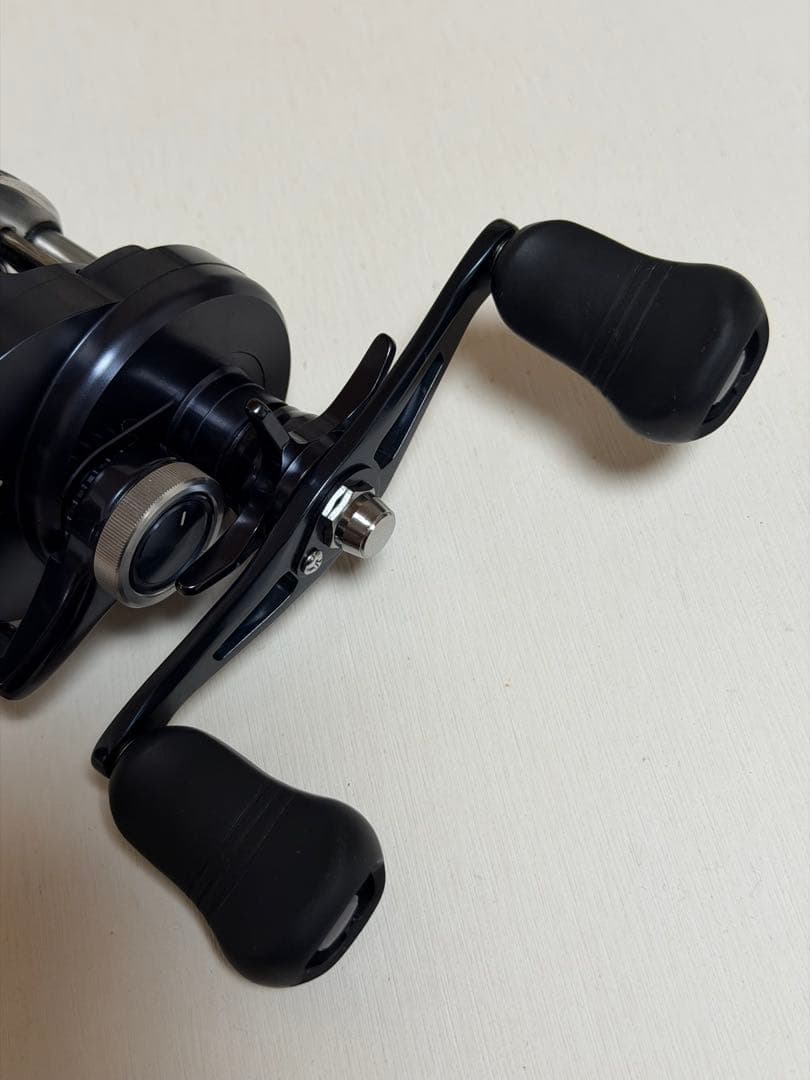 シマノ(SHIMANO) 20 オシアコンクエスト リミテッド 200PG(右)