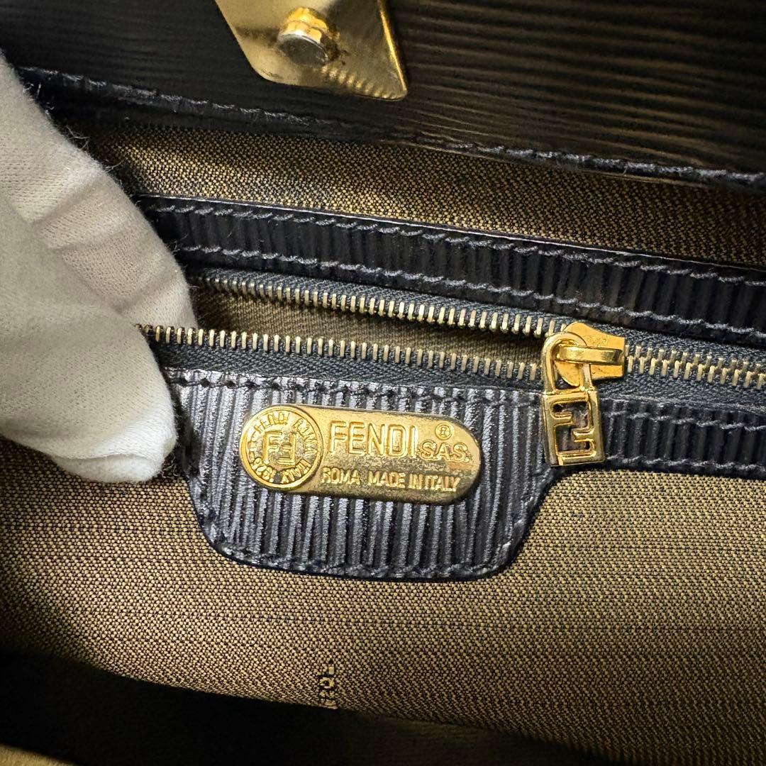 FENDI ✨【美品】✨　エピ　ショルダーバッグ　トートバッグ　ロゴ