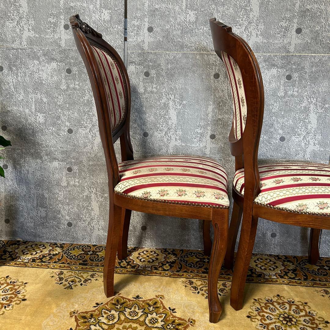 わらびもちこ꧁イタリア製꧂サロンチェア ダイニング ヨーロッパ 鋲打ち